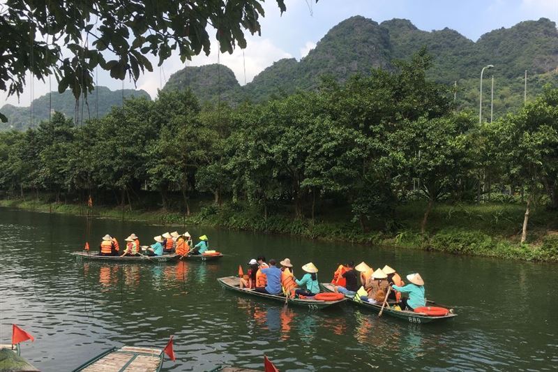 Trang An Boat Tour - Full Day Trip From Hanoi