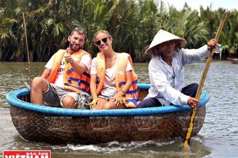 Discovering Cam Thanh Coconut Village: Basket Boat Ride and Local Fishing Experience - PRIVATE TOUR