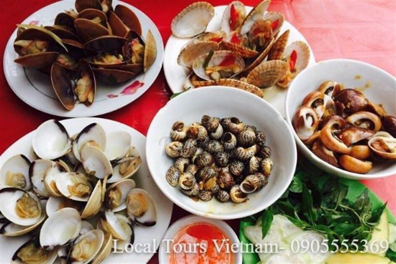 Hanoi Seafood Tasting and Walking Tour