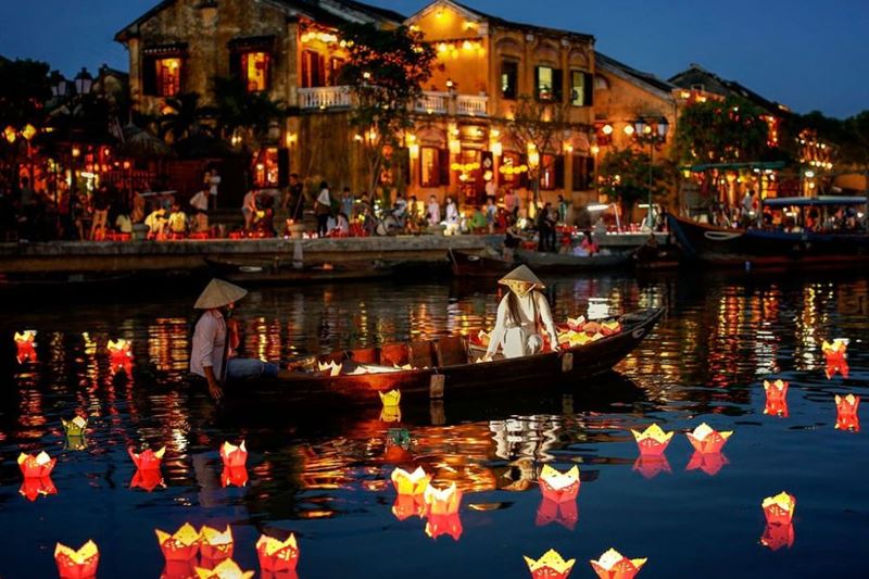 Private Tour to Hoi An Ancient Village- 1 Day Tour from Da Nang