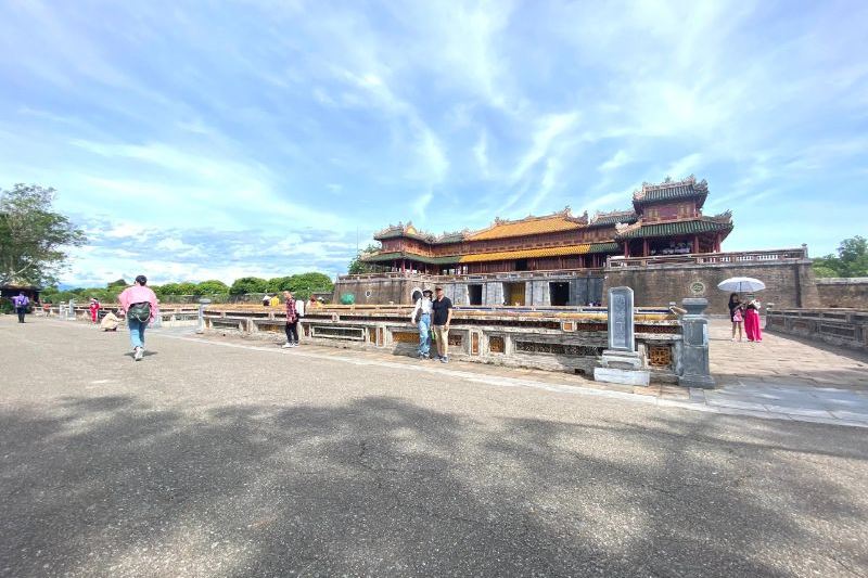 Discover Hue's Historical and Scenic Gems: Full-Day Tour from Da Nang or Hoi An- PRIVATE TOUR