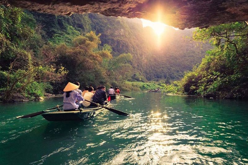 Tour 1 Ngày: Bai Dinh- Trang An