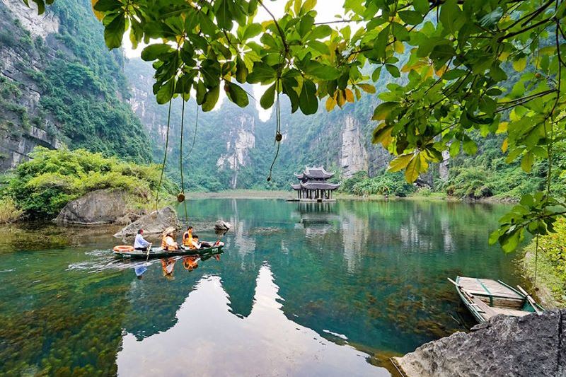 Trang An Boat Tour-Mua Cave - Hoa Lu Tour Full Day From Hanoi