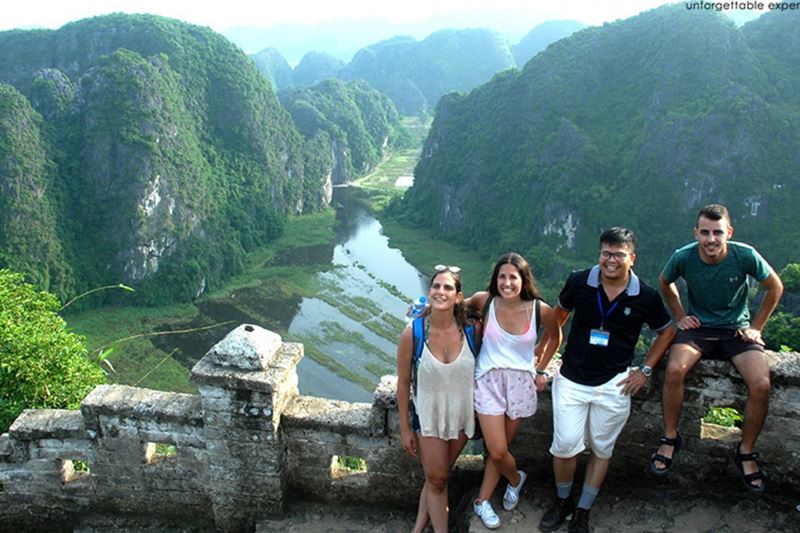 Hanoi, Halong Bay, Ninh Binh - a Glimpse of North Vietnam 5 days