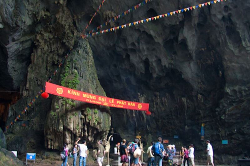 Perfume Pagoda Full Day Tour From Hanoi