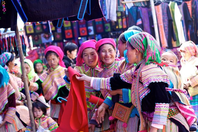 Sapa - Bac Ha Market 2 days 1 night from Hanoi