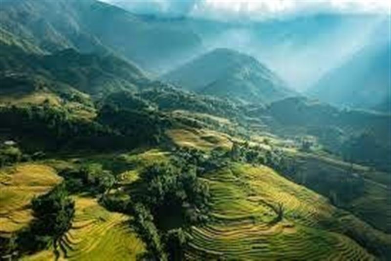 12 - Day Vietnam Package Tour  : HANOI – NINH BINH - HA LONG - SAPA - HA GIANG - BAN GIOC - BA BE